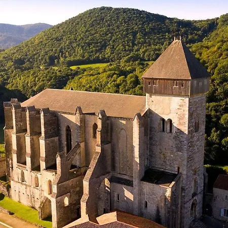 Ecrin Medieval Cosy A 2 Pas De La Cathedrale, Lit De Gamme, Wifi Дом отдыха