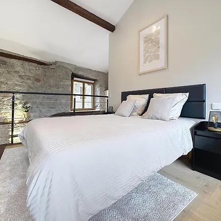 Vakantiehuis Ecrin Medieval Cosy A 2 Pas De La Cathedrale, Lit De Gamme, Wifi