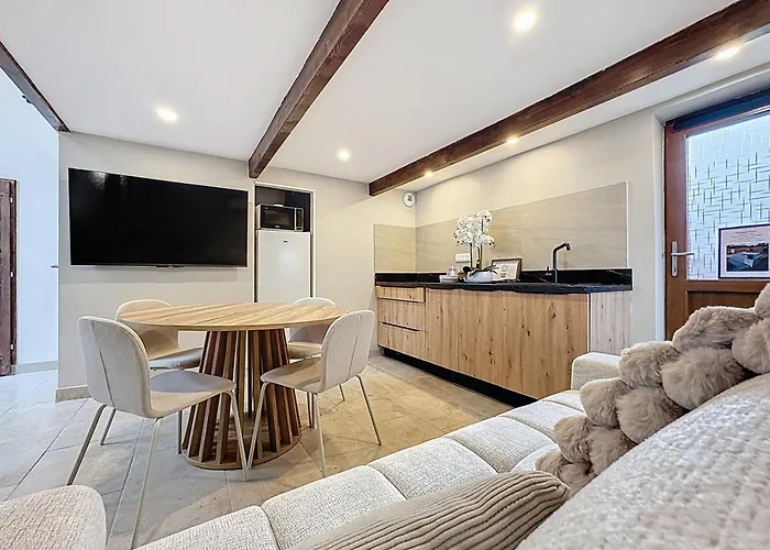 Vakantiehuis Ecrin Medieval Cosy A 2 Pas De La Cathedrale, Lit De Gamme, Wifi